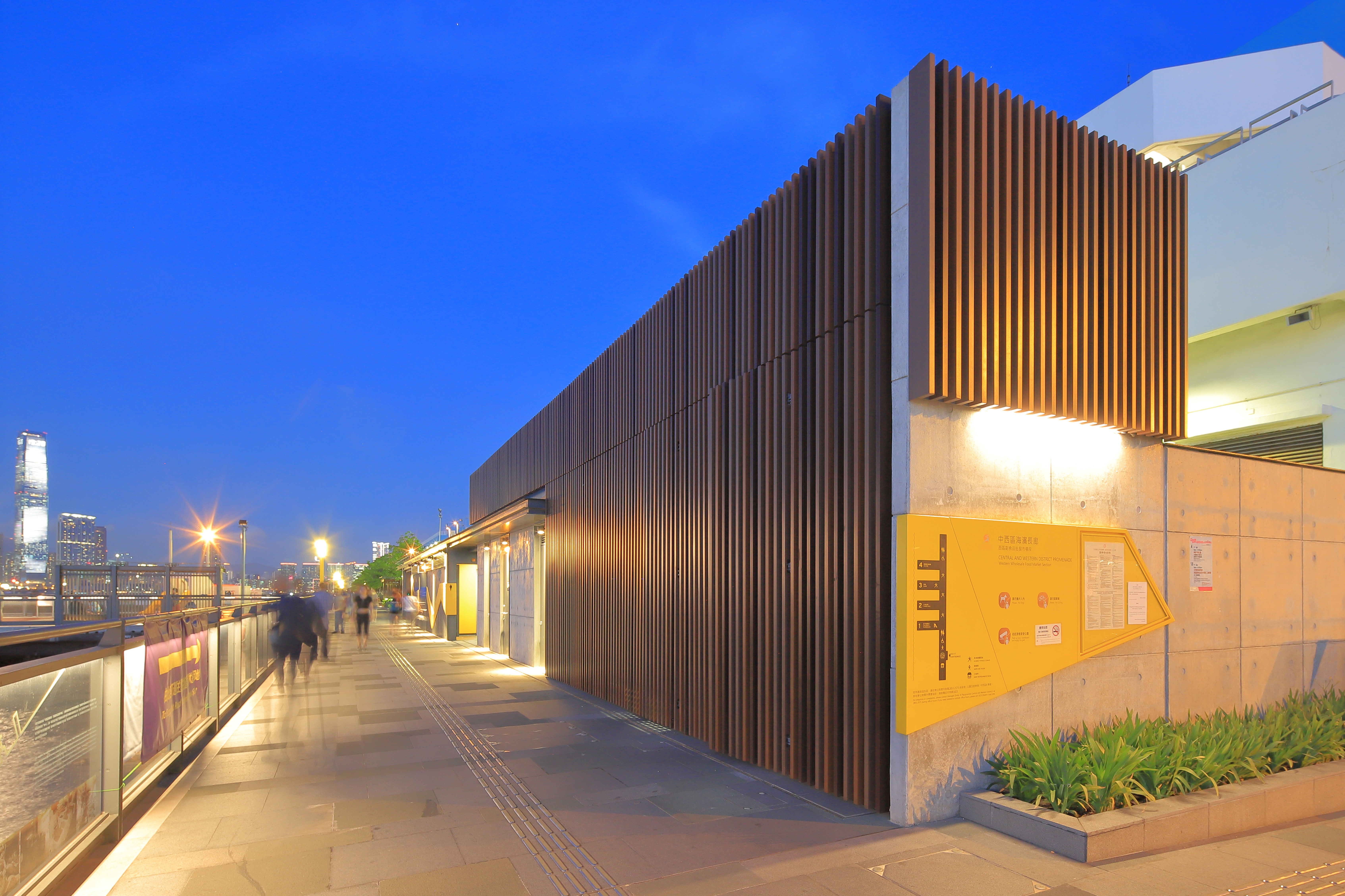 Promenade Walkway